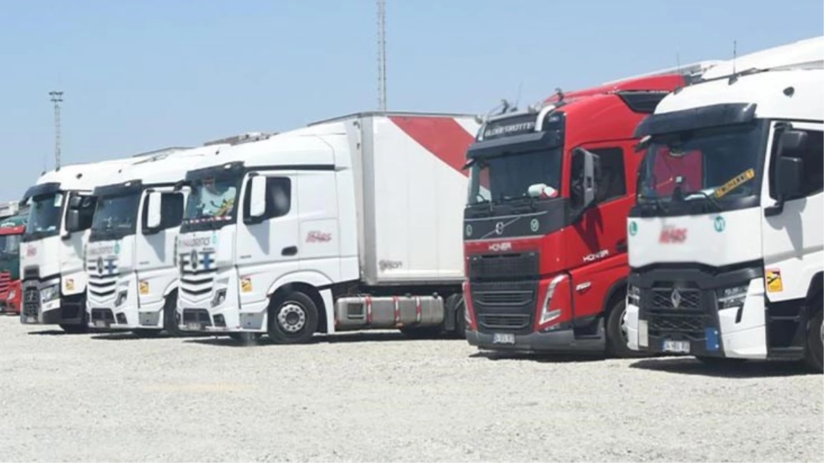 Avrupa’ya gitme hayaliyle tırın dorsesine giren 4 göçmen hayatını kaybetti