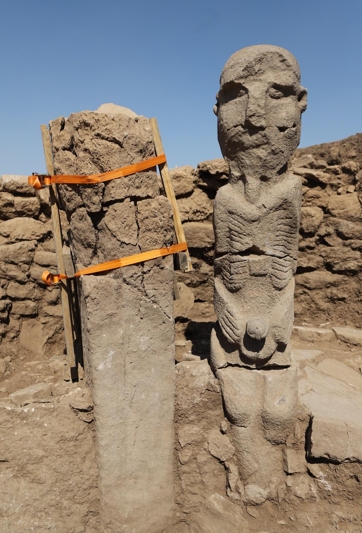 Göbeklitepe'de ilk boyalı heykel bulundu!