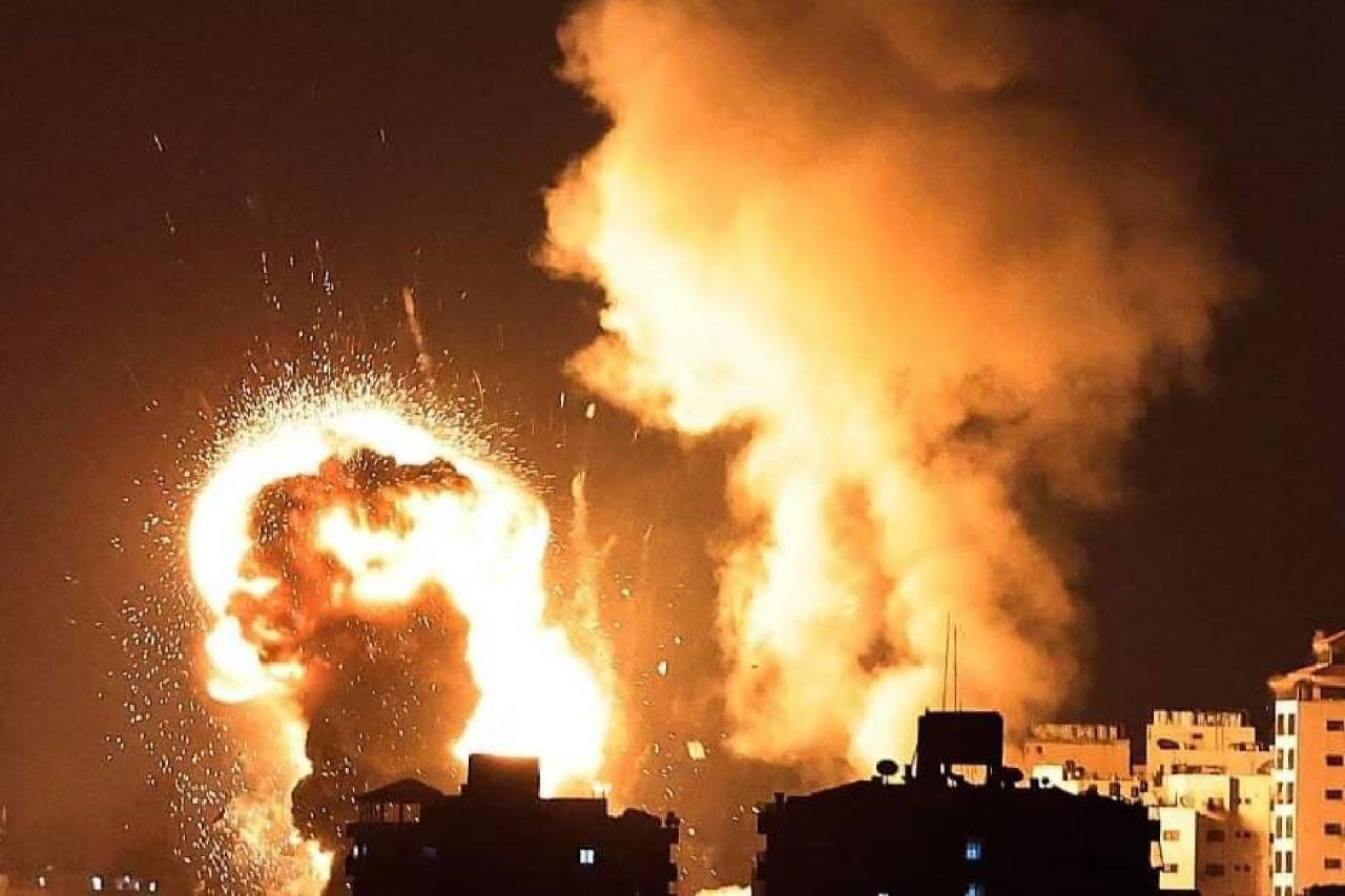 İsrail, Gazze'ye bombardıman başlattı