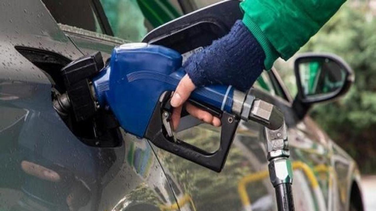 Benzine beklenen indirim tutarı yükseldi