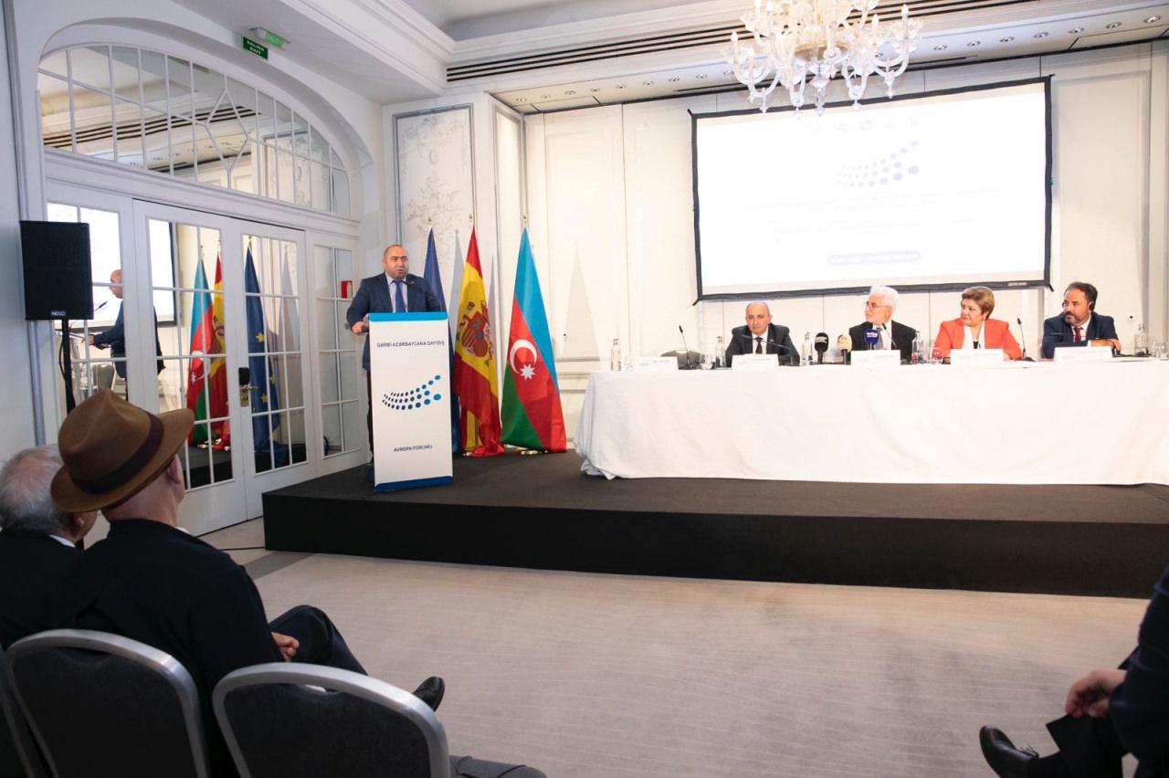Aliyev'in doğumunun 100'üncü yılına adanmış Avrupa Forumu düzenlendi