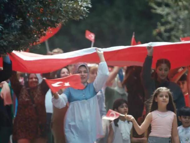 Yüzyılın geçit töreni! 100 savaş gemisi İstanbul Boğazı'na iniyor