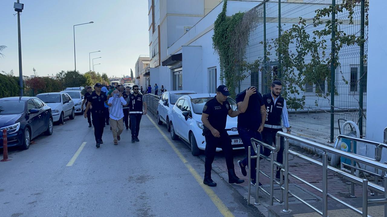 CHP'li Seyhan ve Çukurova belediyelerine rüşvet operasyonu! 13 tutuklama