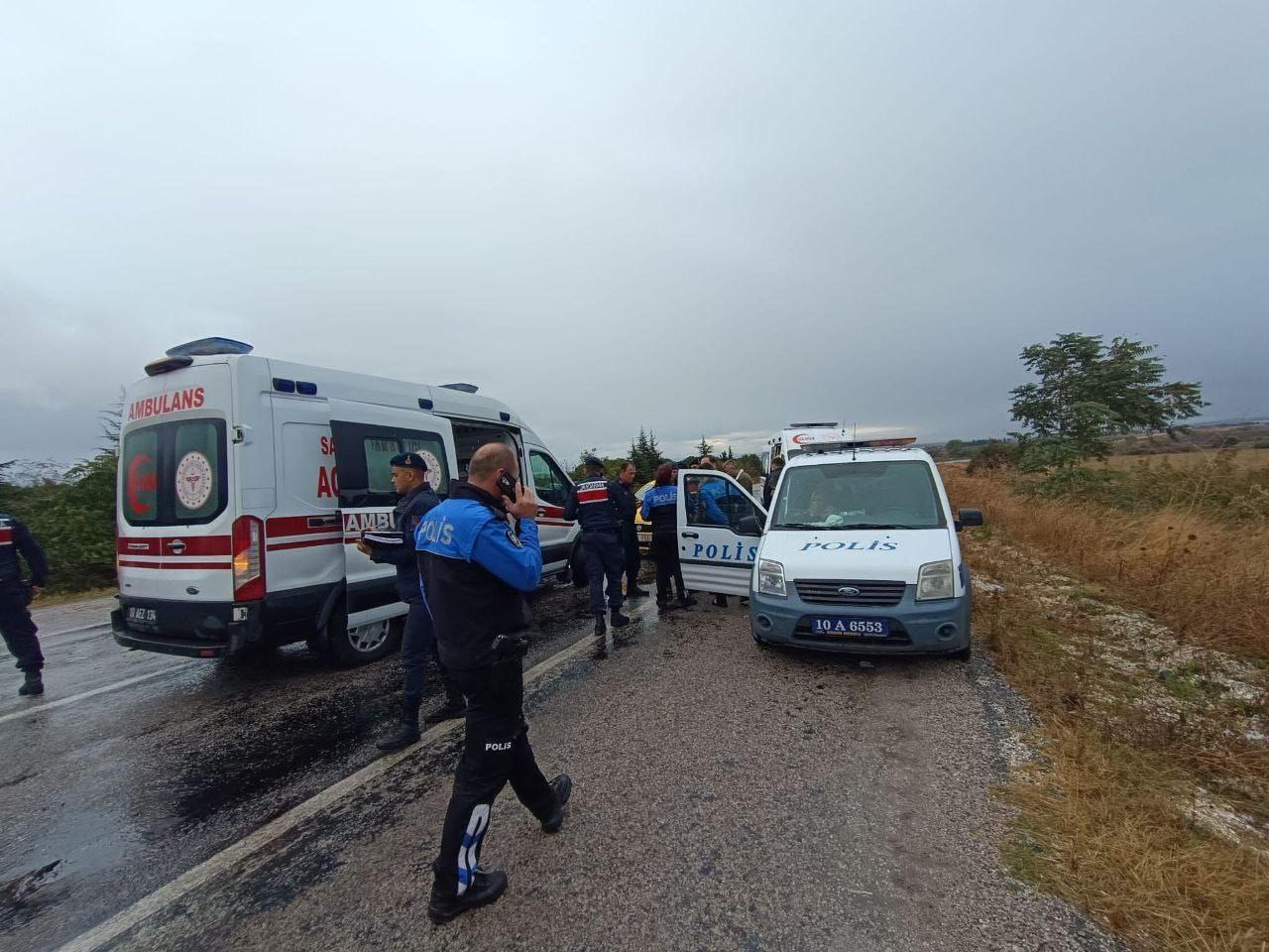 Balıkesir'de feci olay: 7'si polis, 10 yaralı!