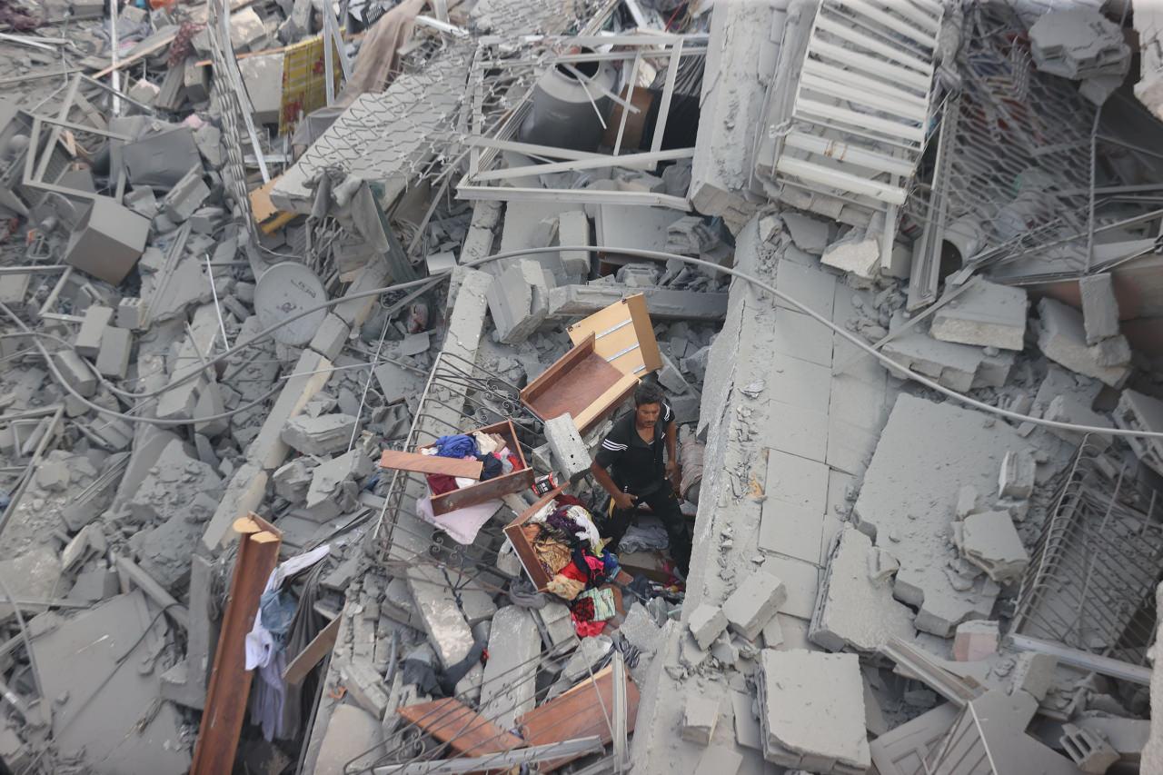 Hangisi terör? İsrail, askeri kayıplarını açıkladı, Gazze'deki sivil yerleşimleri vurdu