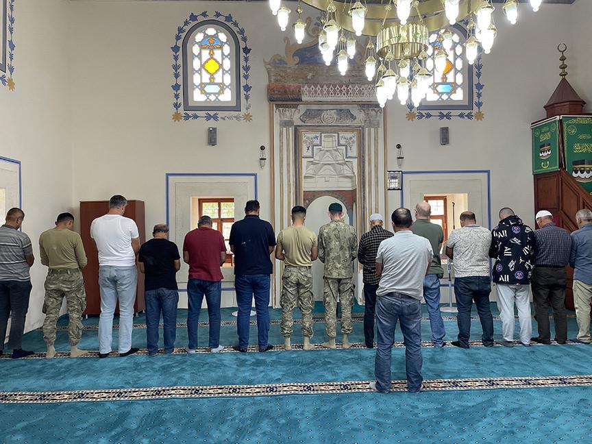 Edirne'de sınırdaki cami cuma, bayram ve teravih namazlarında ibadete açılıyor