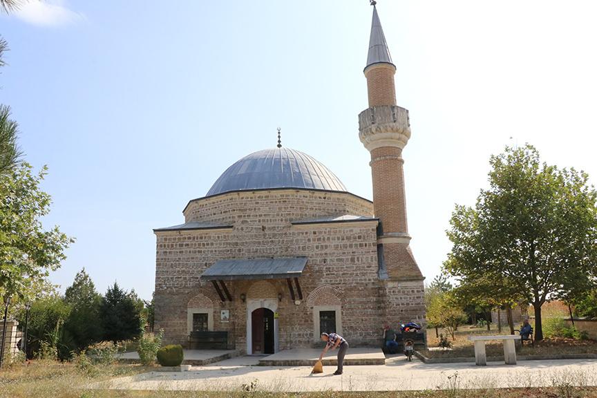 Edirne'de sınırdaki cami cuma, bayram ve teravih namazlarında ibadete açılıyor