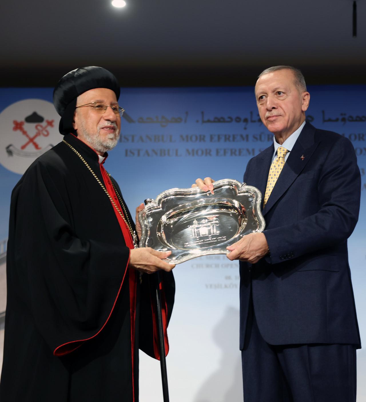 Süryani Ortodoks Cemaati Lideri: Türkiye'yi örnek alsalar savaş olmazdı