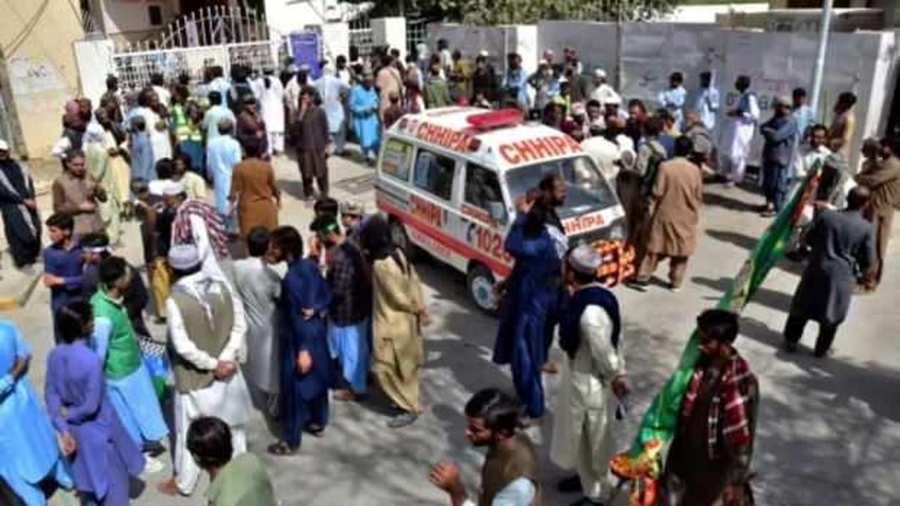 Pakistan’daki intihar saldırısında can kaybı 62’ye yükseldi