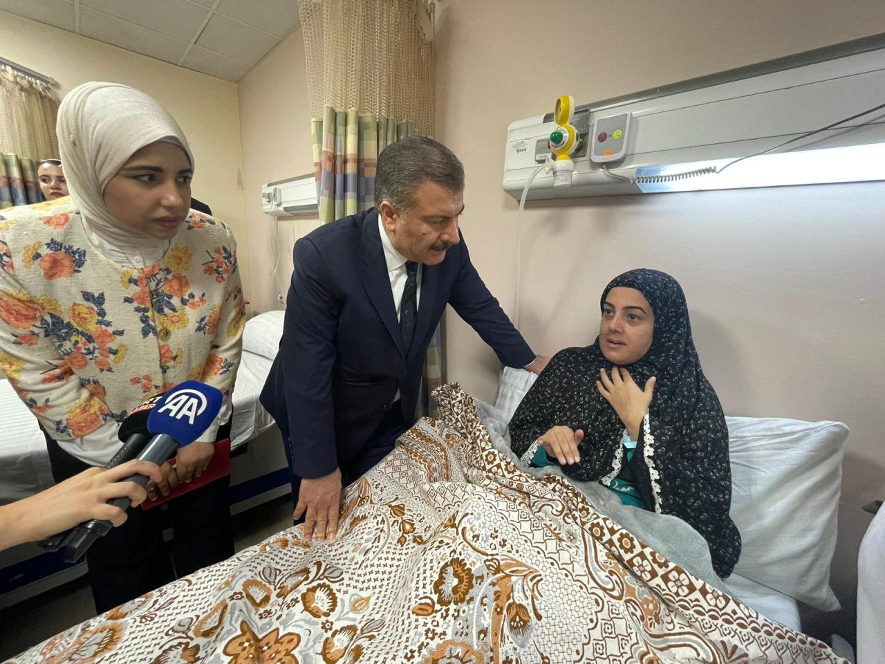 Sağlık Bakanı Koca Gazze'ye yönelik sağlık yardımları için Mısır'da