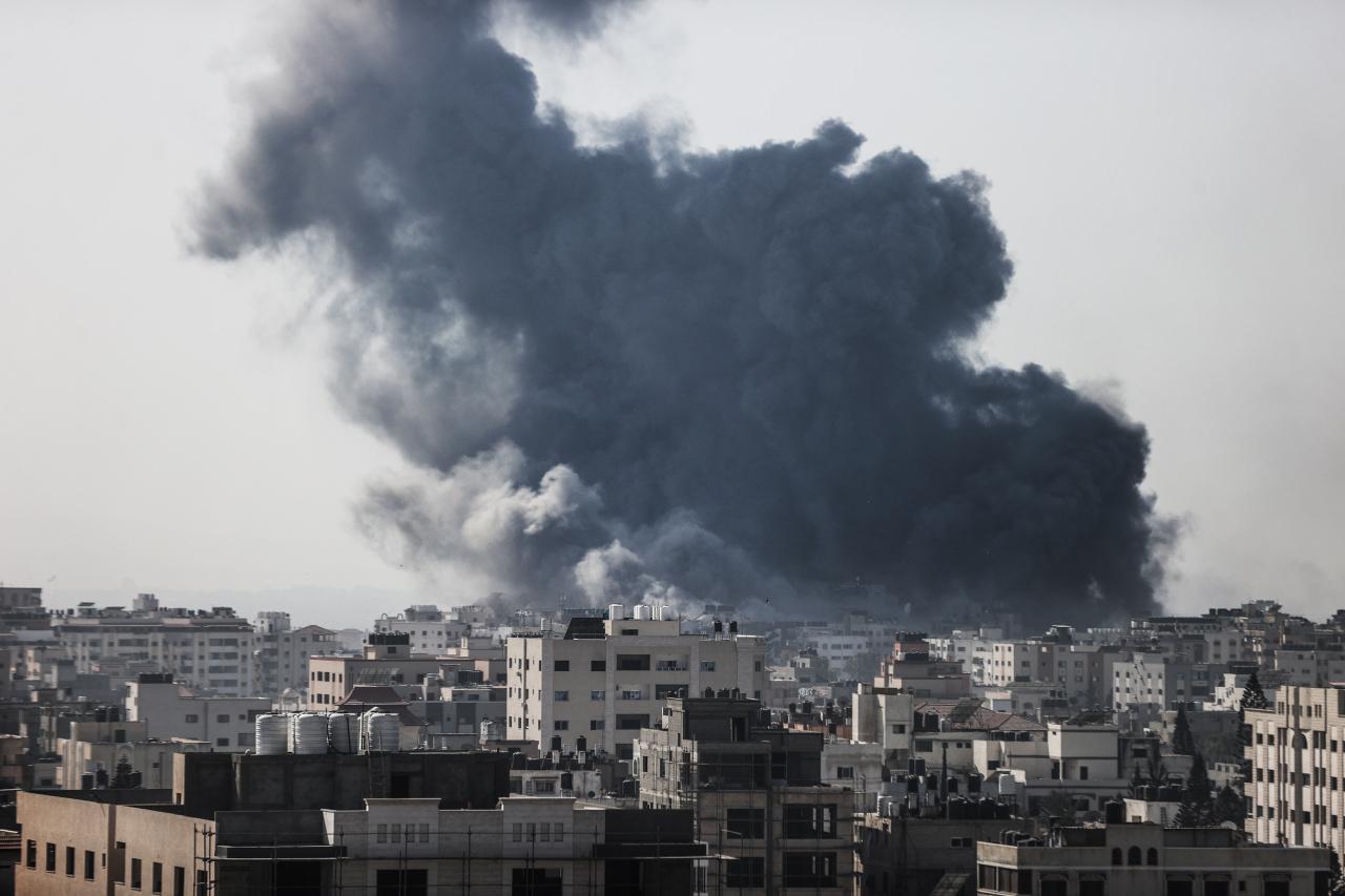 Hulusi Akar'dan, İsrail'e sert tepki: Gazze kasabı Netanyahu!
