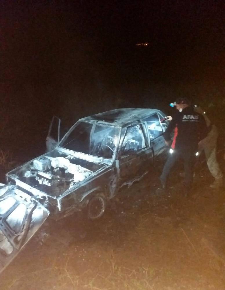 Feci kaza: Yanan otomobildeki 6 kişi hayatını kaybetti