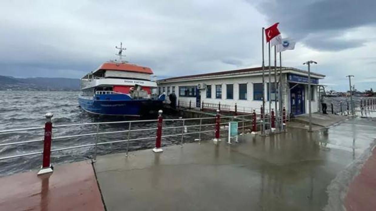 Kocaeli’de vapur seferlerine fırtına engeli