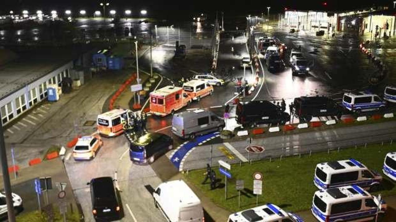 Silahlı bir kişi arabayla aprona girdi! Hamburg Havalimanı kapatıldı