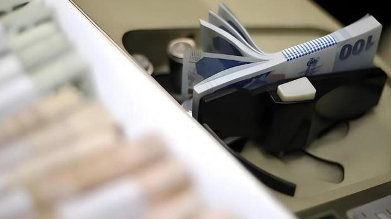 Krediler arttı, mevduat geriledi