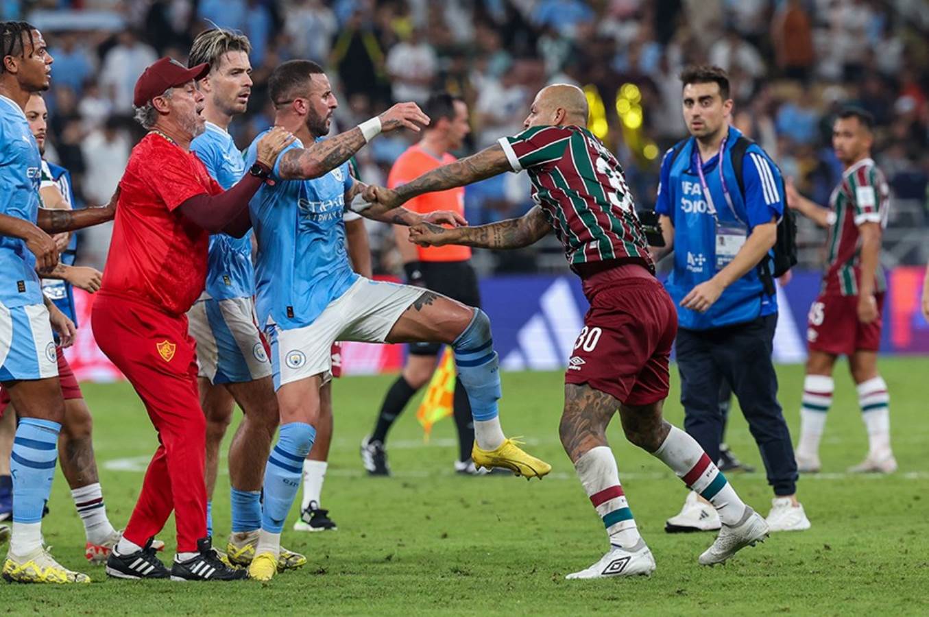 Felipe Melo, Manchester Cityli oyuncularla kavga etti: 'Fluminense'ye saygısızlık yaptı'