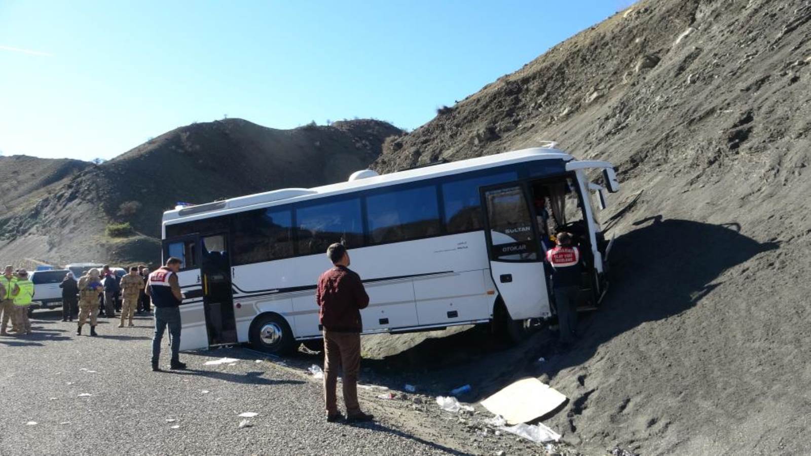 Diyarbakır'da feci kaza: Çok sayıda yaralı var!