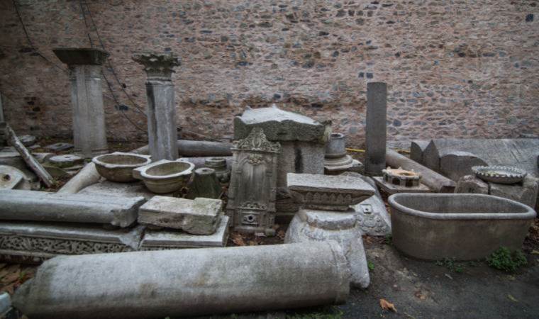 Eserler taşınıyor: Arkeoloji Müzeleri’nin depolarındaki yapıtlar yeni binaya özel bir taşıma şirketiyle götürülüyor