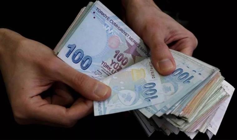 Çalışan emekliye 5 bin lira ikramiye ödemesi Meclis’ten geçti… Bugün hesaplara yatıyor