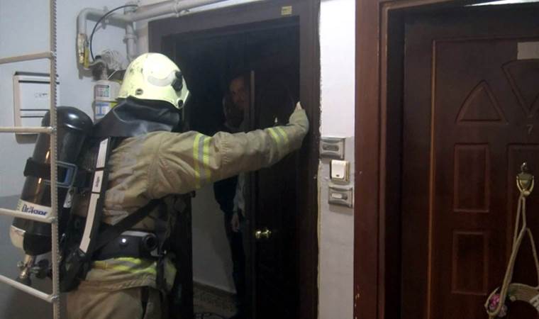 Avcılar’da apartmanda ‘koku’ tedirginliği: Ekipler alarma geçti!