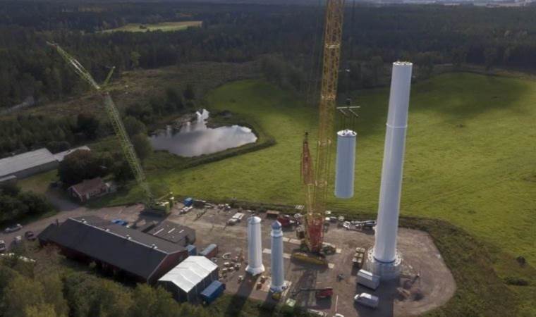 Dünyanın en uzun ahşap kuleli rüzgar türbini inşa edildi