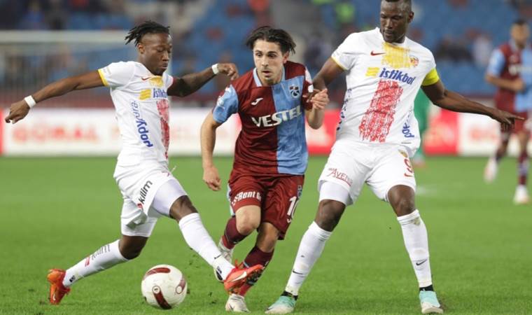 Milli futbolcu kariyerinde bir ilki yaşıyor! 8 yıldır görülmedi…