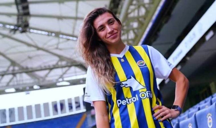 Ece Türkoğlu, Fenerbahçe Petrol Ofisi’ne transfer oldu!