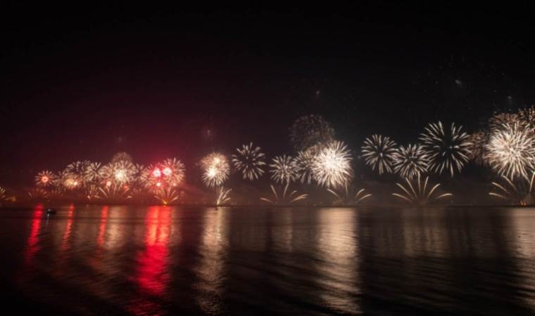 Dünya 2024’e ‘merhaba’ dedi: En uçtaki ülkeler görkemli bir şekilde yeni yıla girdi