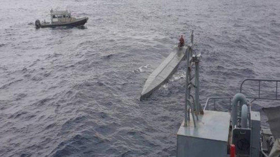 Kolombiya ordusu 27 milyon dolarlık kokain denizaltısı ele geçirdi