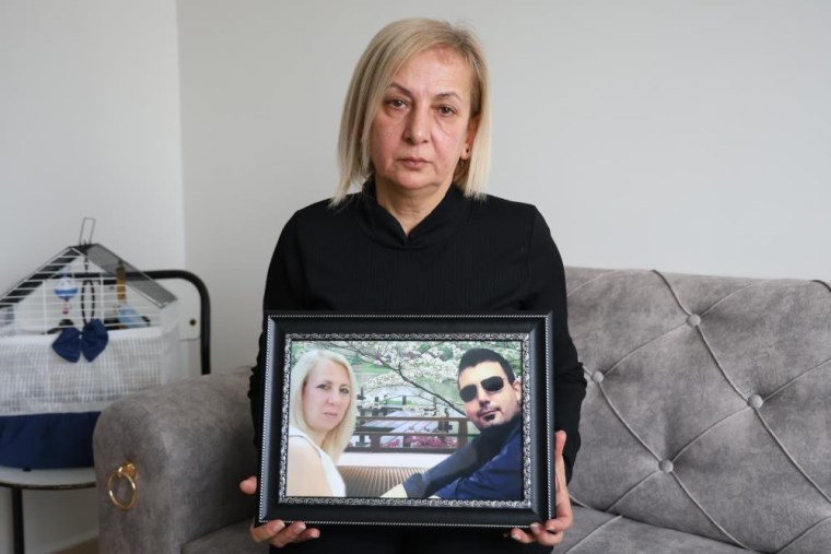 Kahramanmaraş depremlerinde binlerce kişiye mezar olmuştu... Rönesans Rezidans'ın enkazından kurtarılan kadın: 'Yeğenim ve ablamdan hiçbir haber yok'