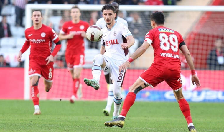 Spor yazarları Antalyaspor - Trabzonspor maçını yorumladı: 'Şans Trabzonspor'dan yanaydı'