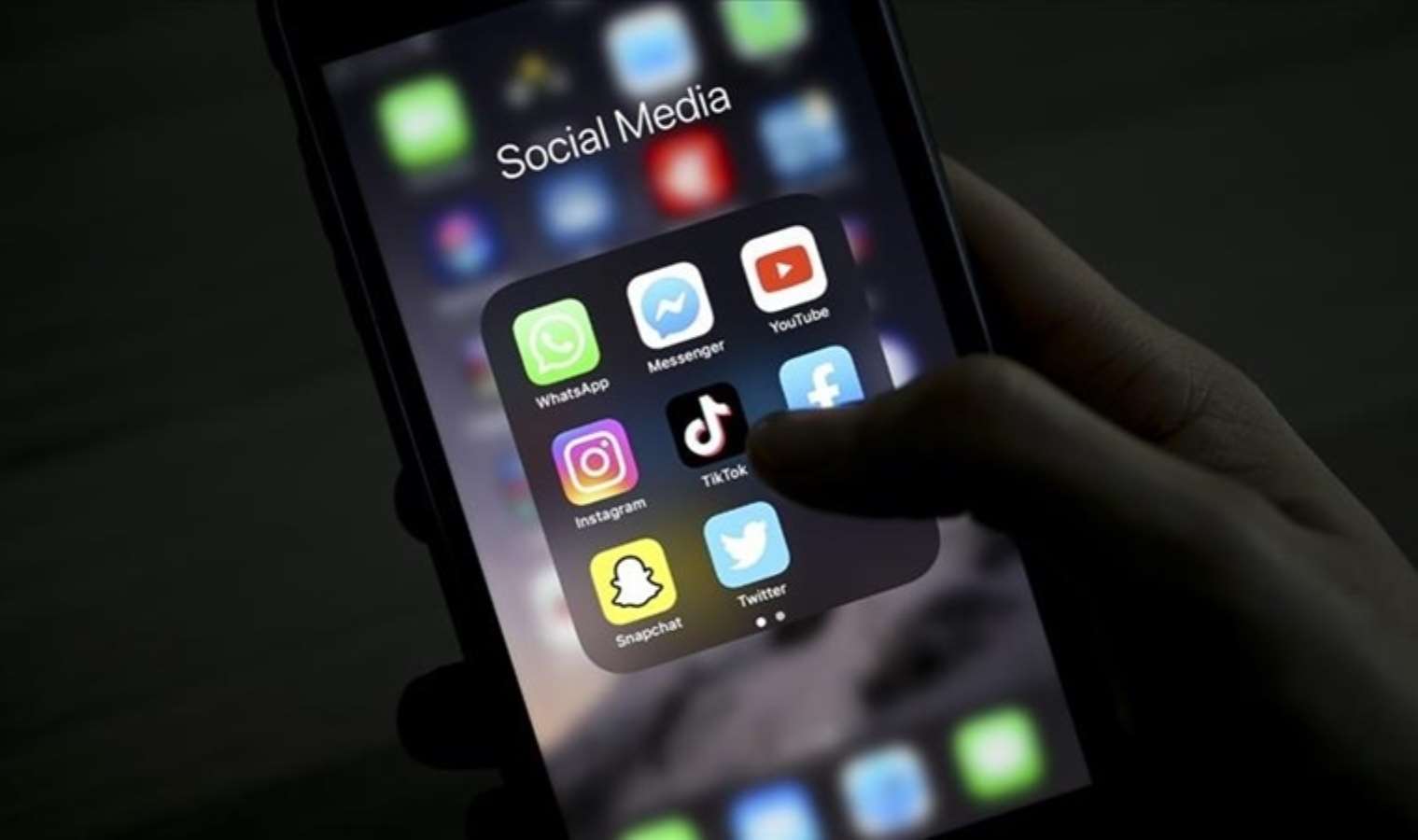 Florida'da 16 yaşından küçüklerin sosyal medyaya erişimi yasaklandı