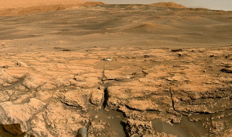 Mars'ta eskiden göl olduğu onaylandı; yaşamın izleri bulunacak mı?