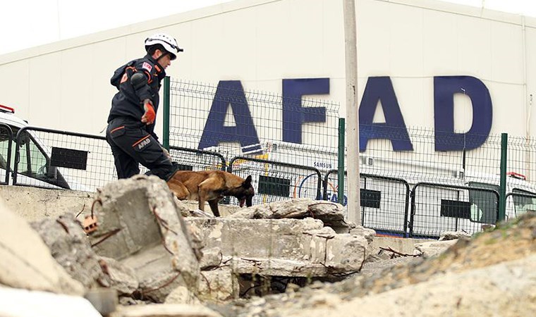 Bakanlık, olağanüstü durumlarda yaşanan iletişim kopukluğunu itiraf etti: AKP’nin afet notu zayıf!