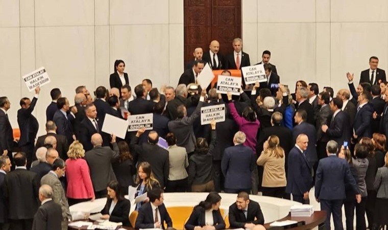 Bakan Tunç’tan ‘kitapçık’ tepkisi: Bozdağ’a sahip çıktı