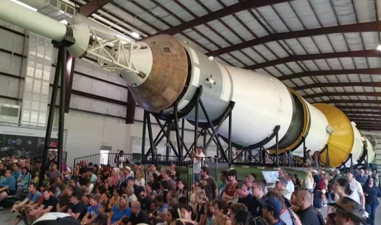 Eryılmaz’ın eseri kapsülle Ay’a gönderildi