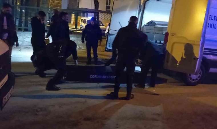 Yabancı uyruklu şahıs kaldırımda ölü bulundu