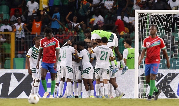 Kamerun kazandı, Süper Lig yıldızları döndü!