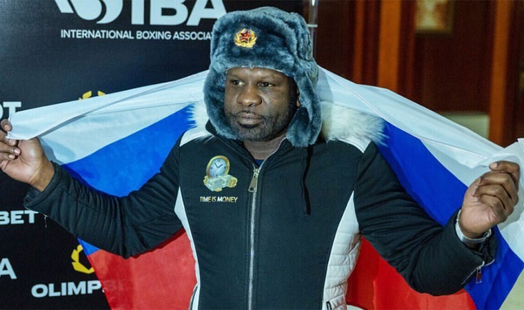 Putin’e seslenmişti: ABD’li boksör Johnson’a vatandaşlık hakkı!