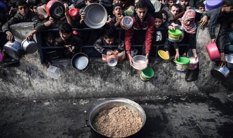 İsrailli gazeteci: Gazze’de anneler açlıktan bebeklerine bakamıyor