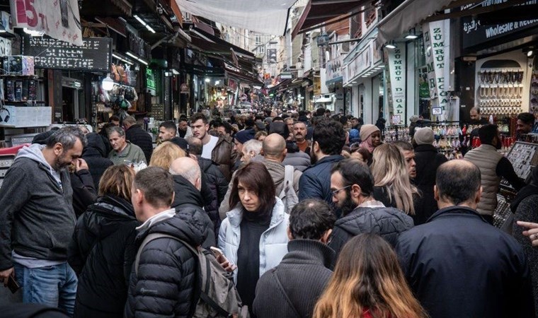 Sendikalar emeklilik sistemini eleştiriyor: ‘Emekliler hayatta kalma mücadelesi veriyor’