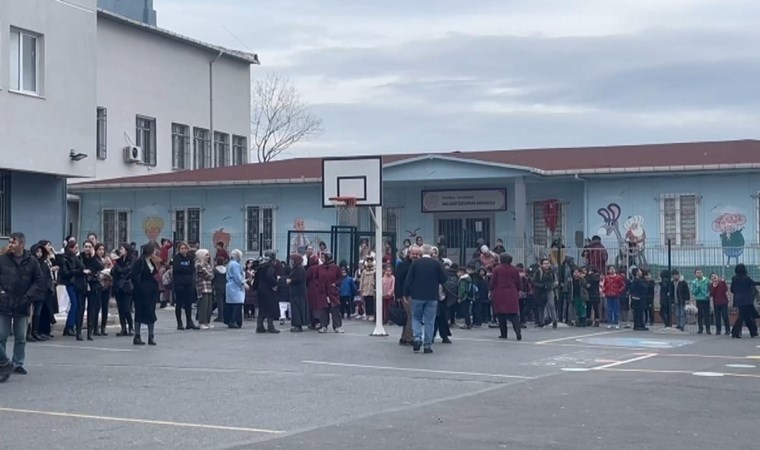 Sultangazi’de okulda yangın paniği!