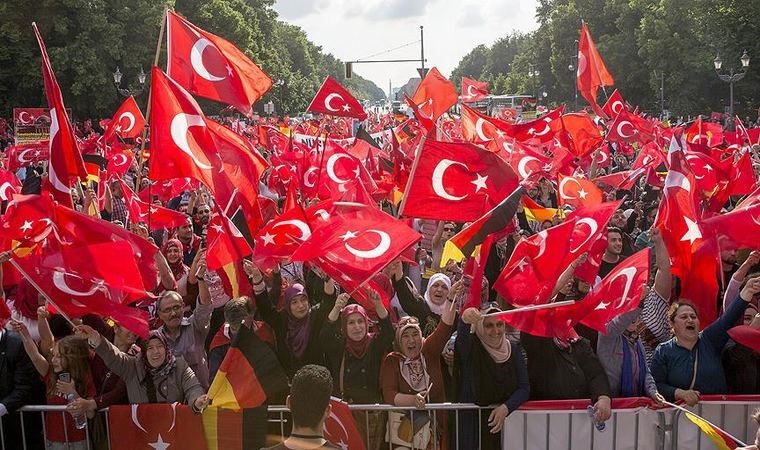 Türklerin gözü Almanya’nın yarın alacağı kararda: Vatandaşlık şartları ne olacak?