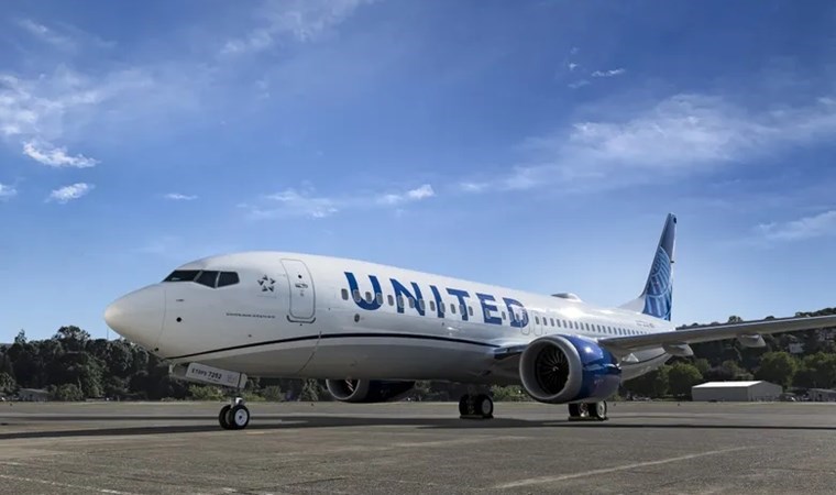 Boeing’de gevşek parçalar bulundu