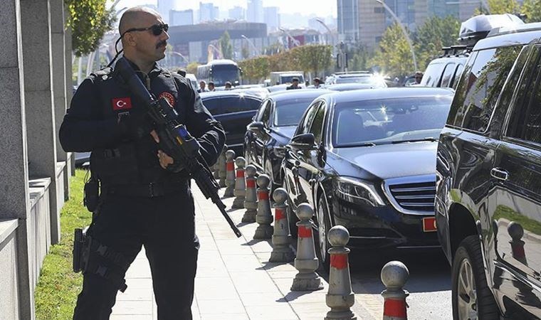 Halk üzerinde taşıdığı yükün nedenini bilmek zorunda