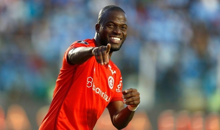 Enner Valencia’dan Atatürk paylaşımı!