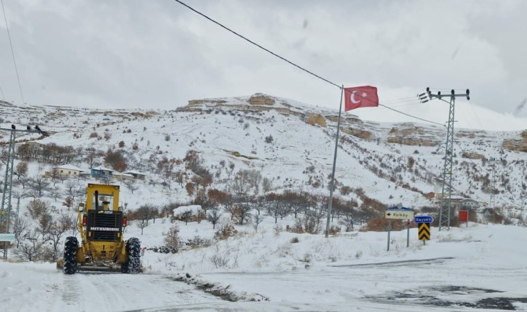 Malatya’da 129 mahalle yolu, kardan kapandı