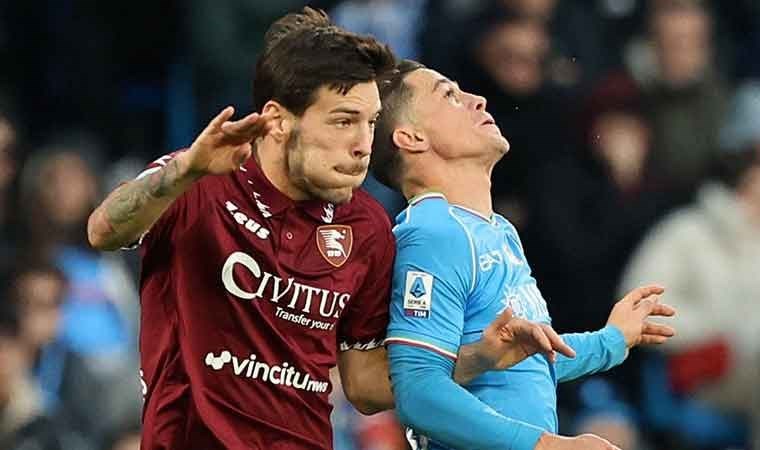 Napoli galibiyeti uzatmalarda aldı!