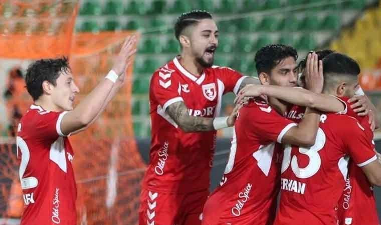 Samsunspor, uzatmalarda turlamasını bildi!