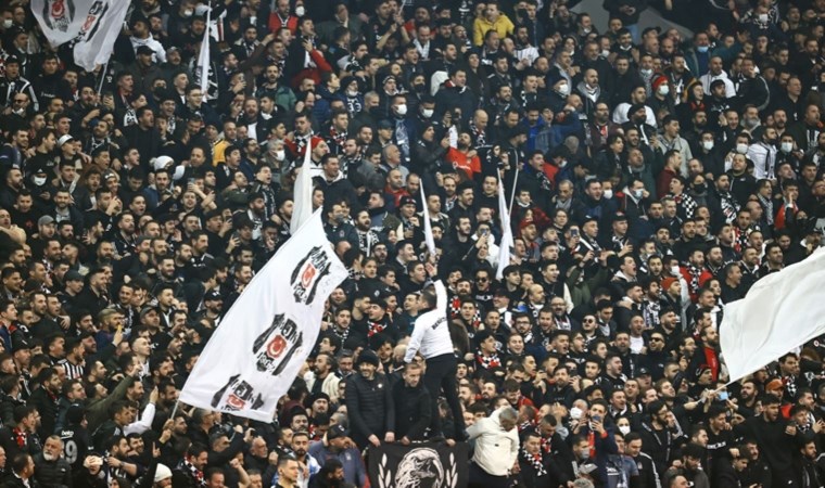 Beşiktaş taraftarından takıma tepki!